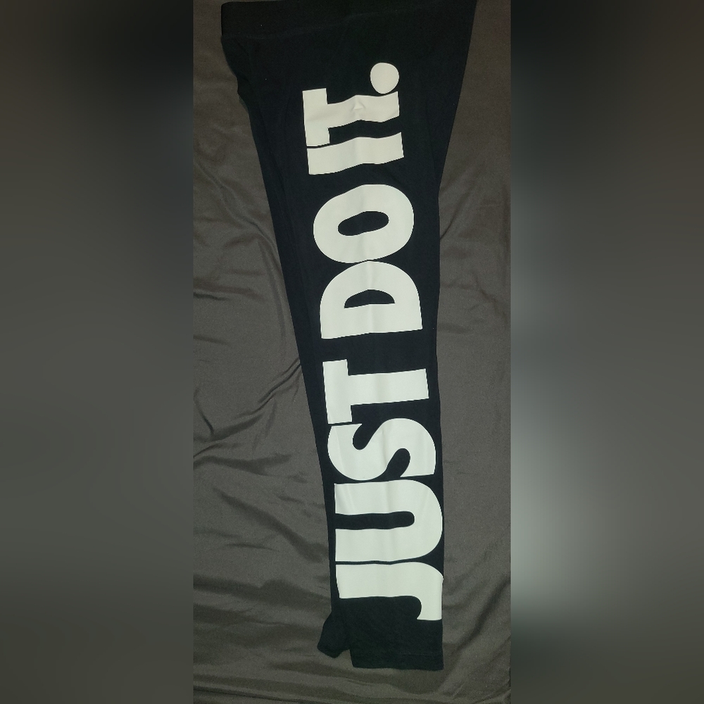 Nike Logo Leggings